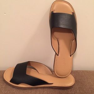 NWOT Banana Republic slide sandals Sz9